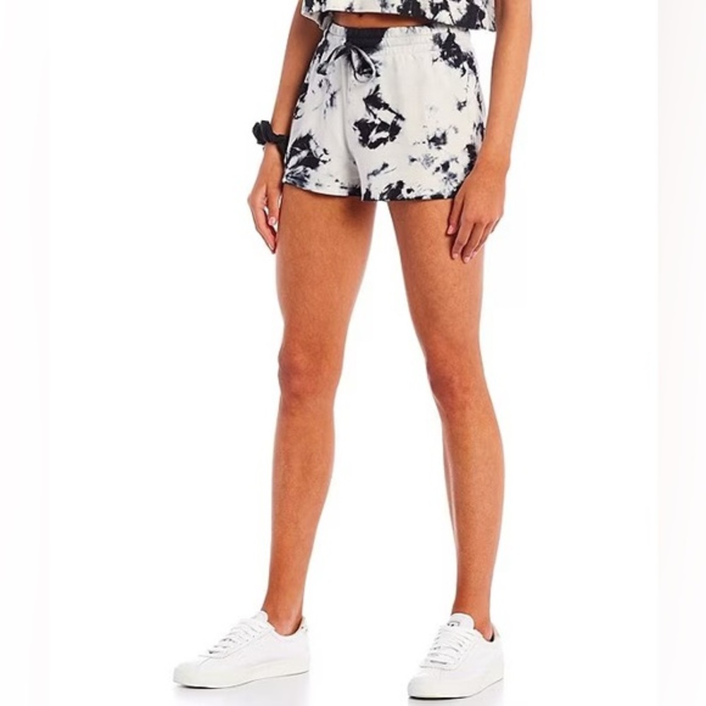 Sundown by Splendid Playa Tie Dye Shorts, NWT